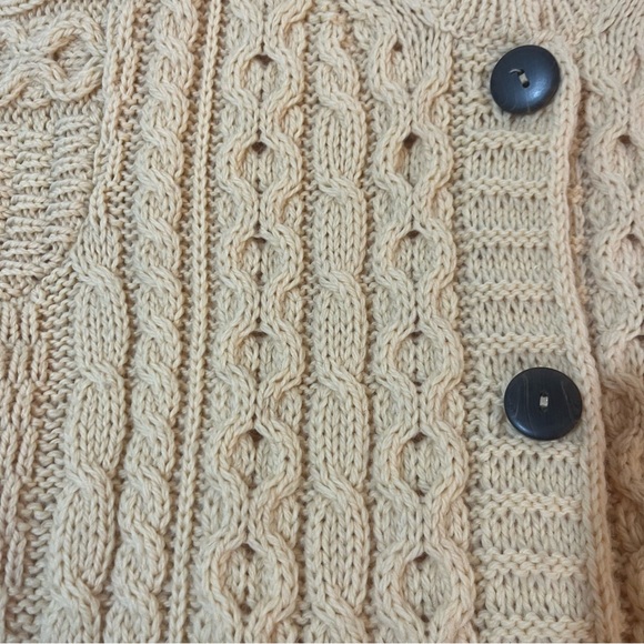 Kilronan Knitwear 100% Pure Merino Wool Cable Knit 3 Button Sweater Size Small - Picture 6 of 11